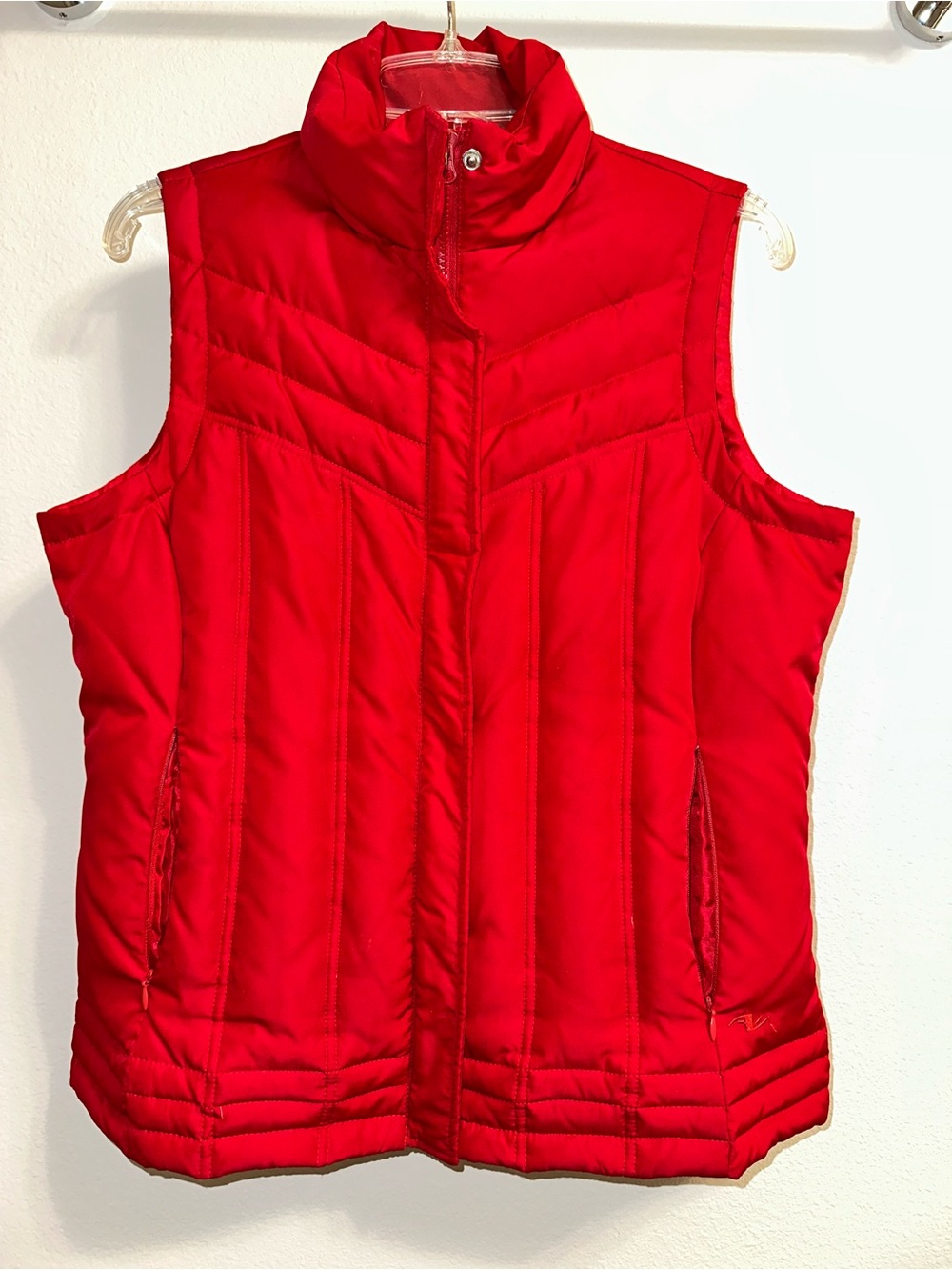 Athletic Works Red Quilted Women's Puffer Vest Ladies M 8/10 - Picture 2 of 10